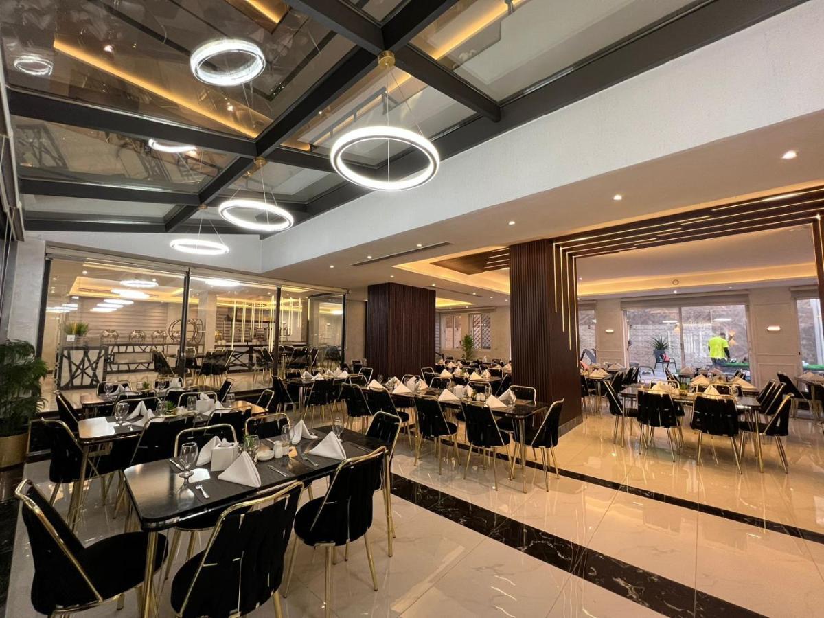 Kaya Hotel Amman Buitenkant foto