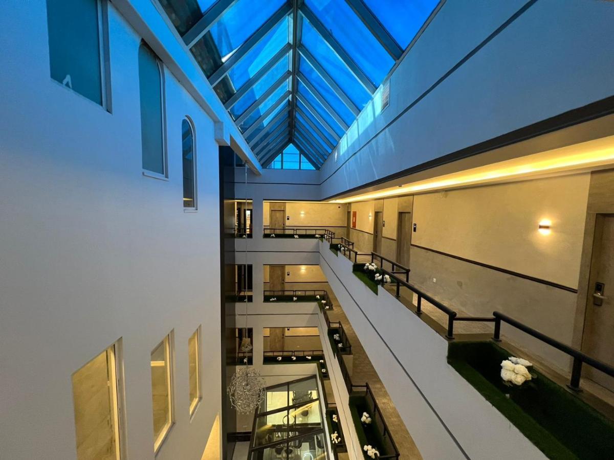Kaya Hotel Amman Buitenkant foto