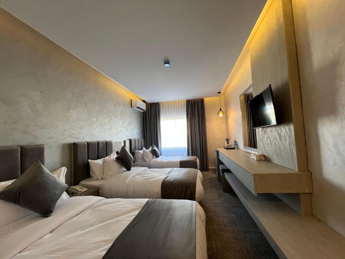 Kaya Hotel Amman Buitenkant foto