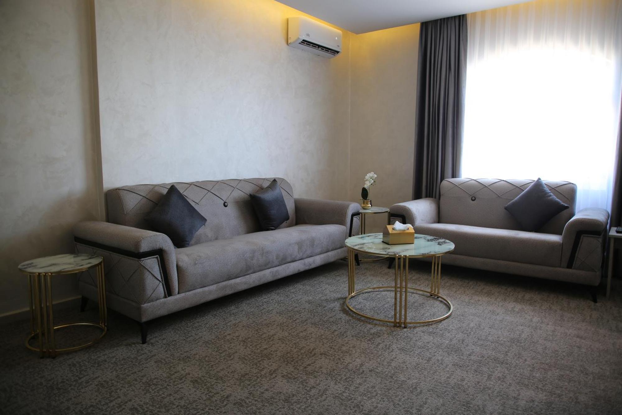 Kaya Hotel Amman Buitenkant foto