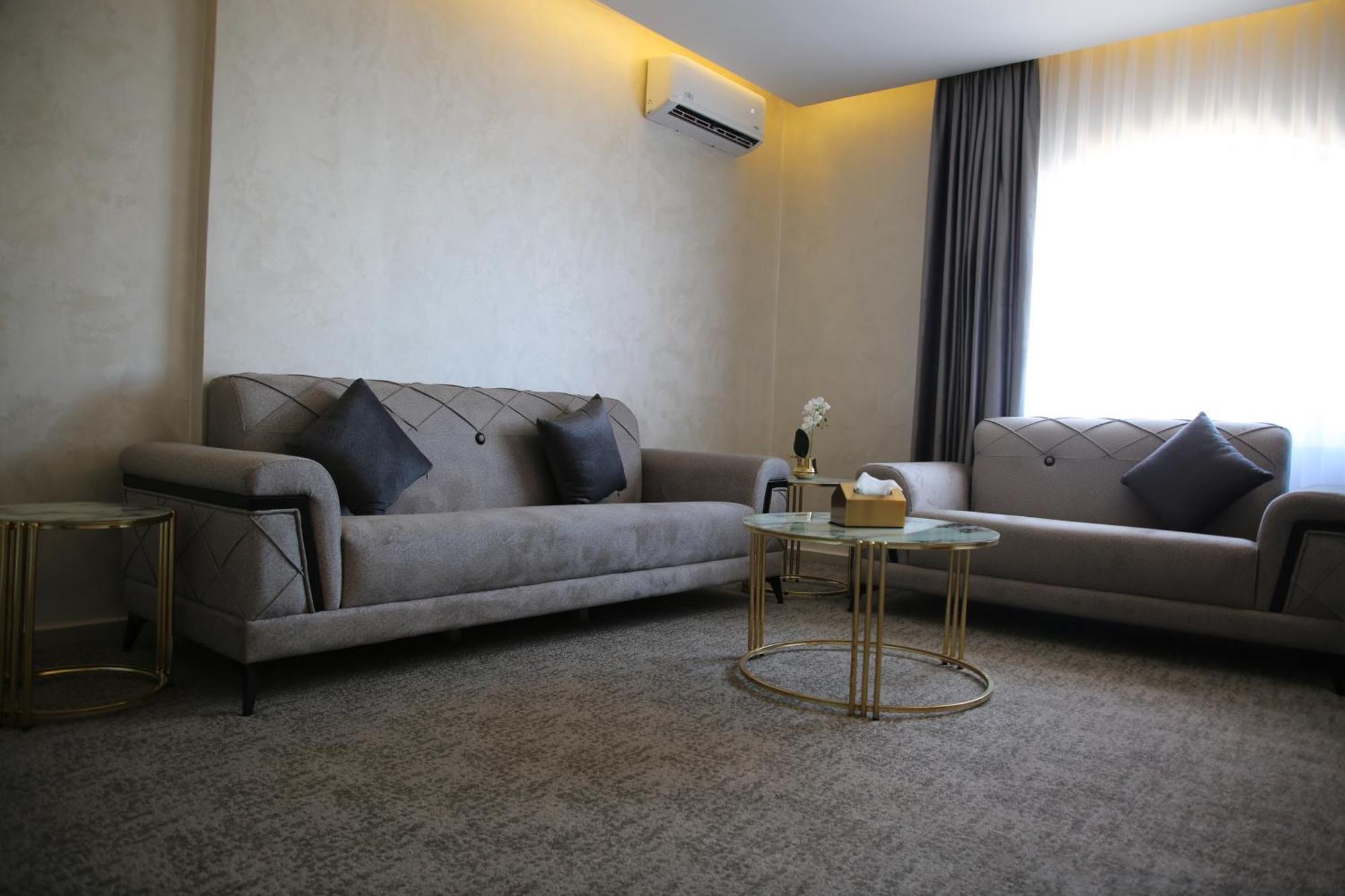 Kaya Hotel Amman Buitenkant foto